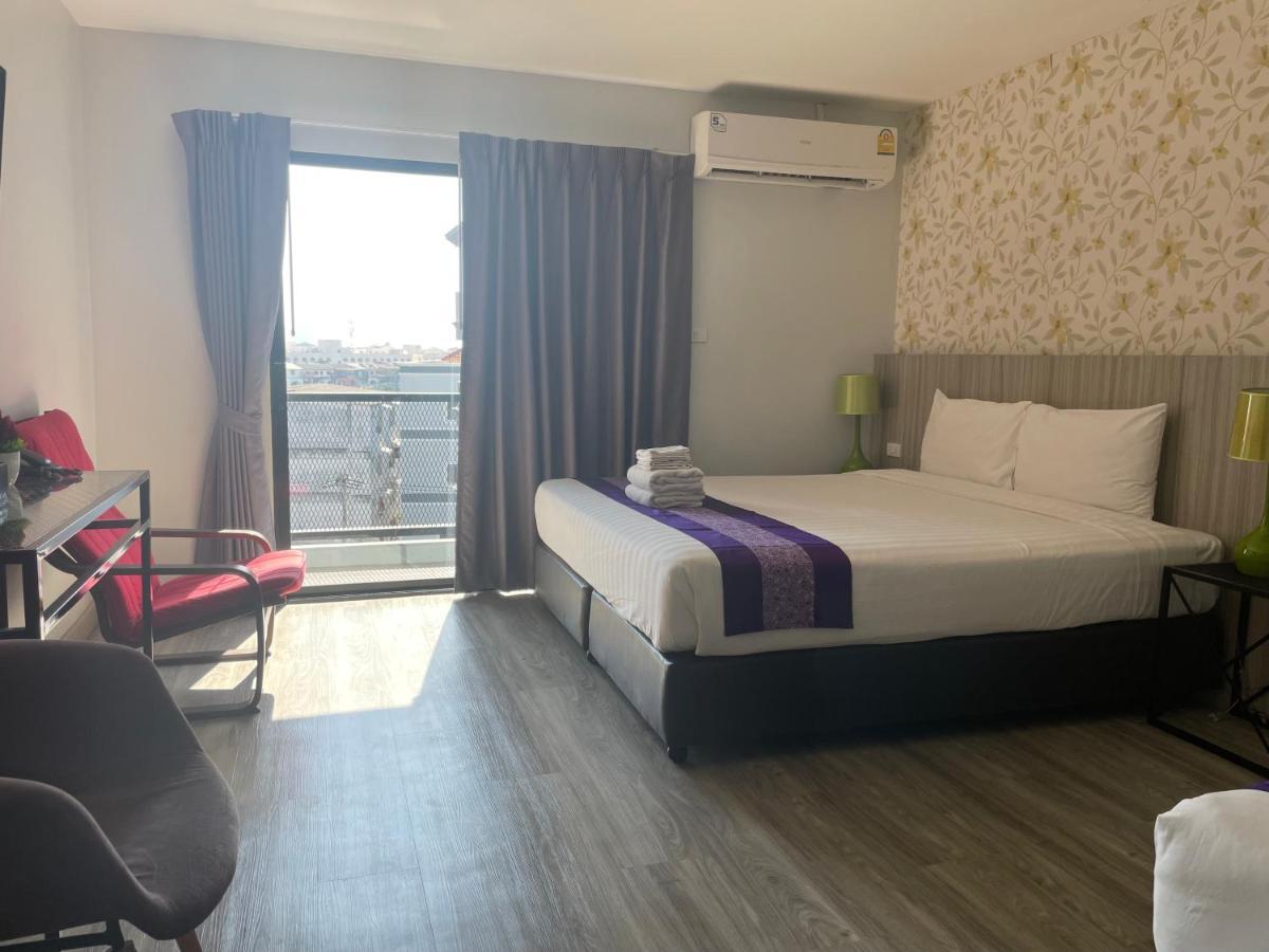 Embryo Hotel Pattaya Eksteriør billede
