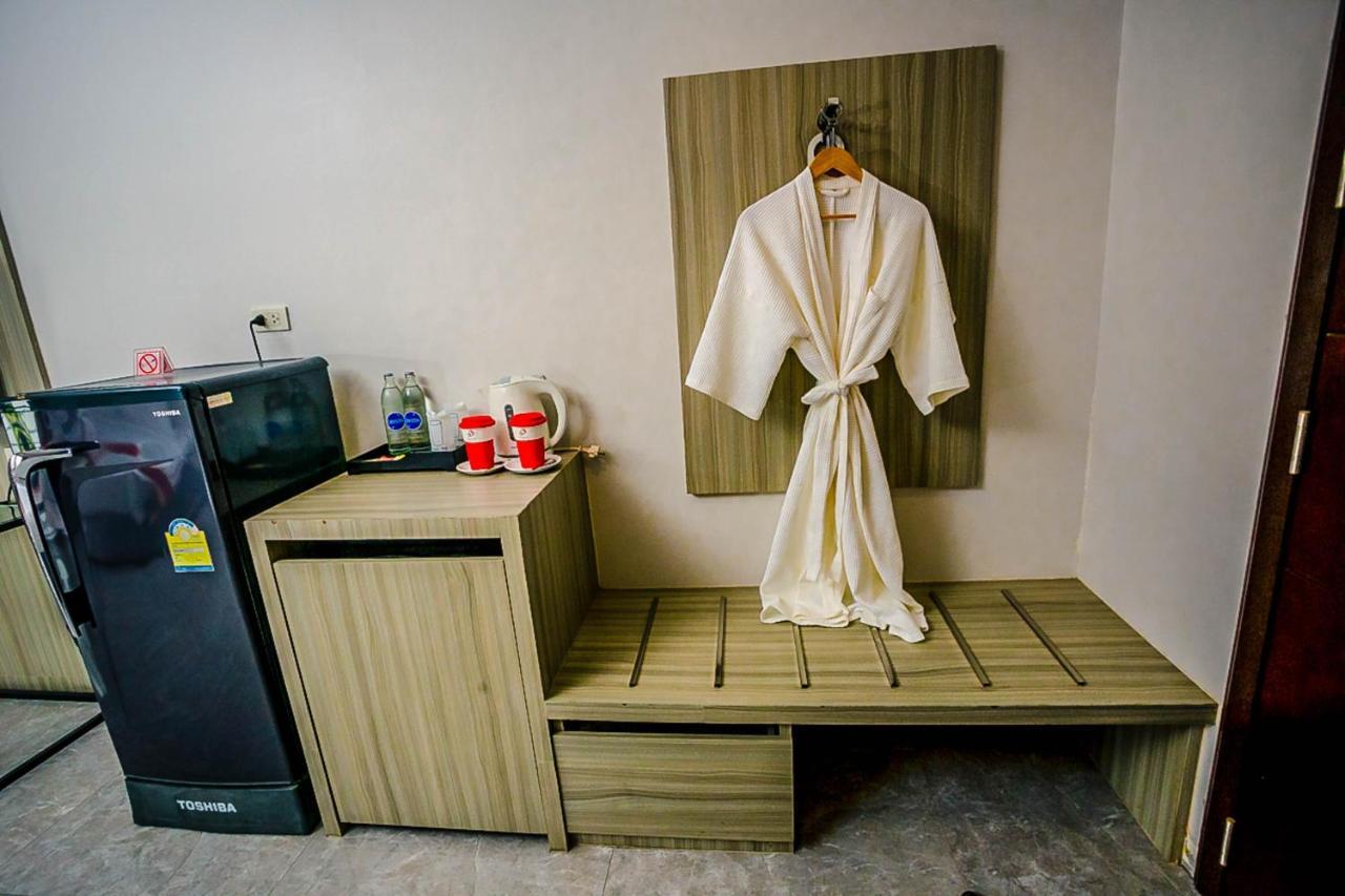 Embryo Hotel Pattaya Eksteriør billede