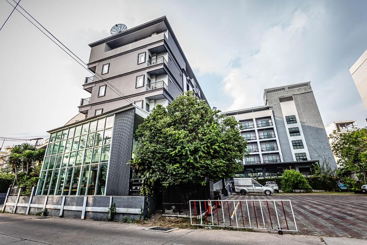 Embryo Hotel Pattaya Eksteriør billede